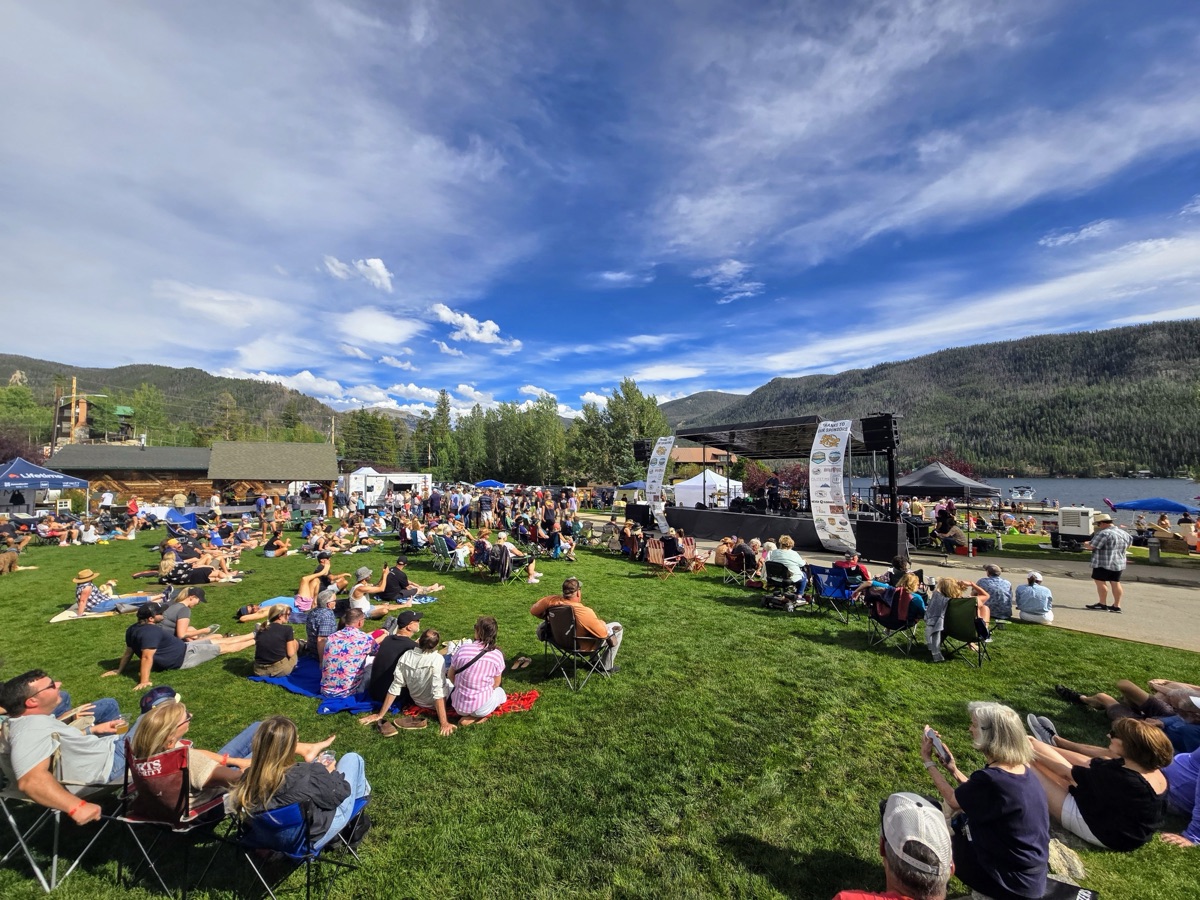 A summer concert on the lawn at Gene Stover Lakefront Park